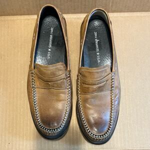 John Varvatos USA men’s tan burnished leather loafers. Size 8